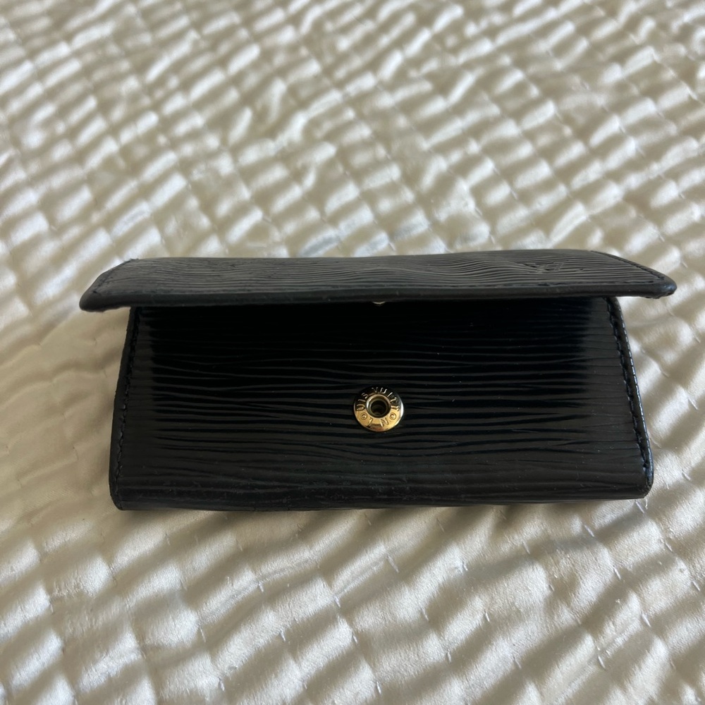 Louis Vuitton Epi key holder - Picture 8 of 10